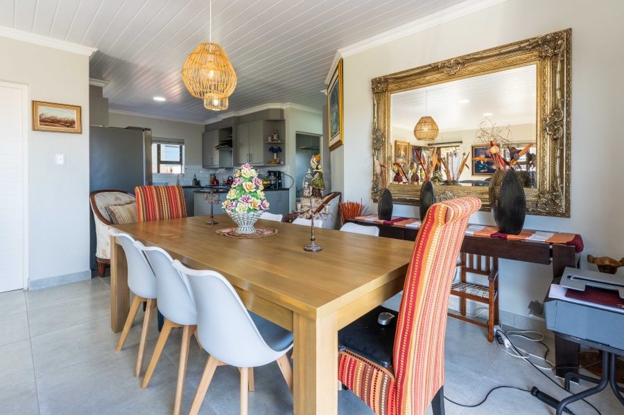 4 Bedroom Property for Sale in Seemeeu Park Western Cape